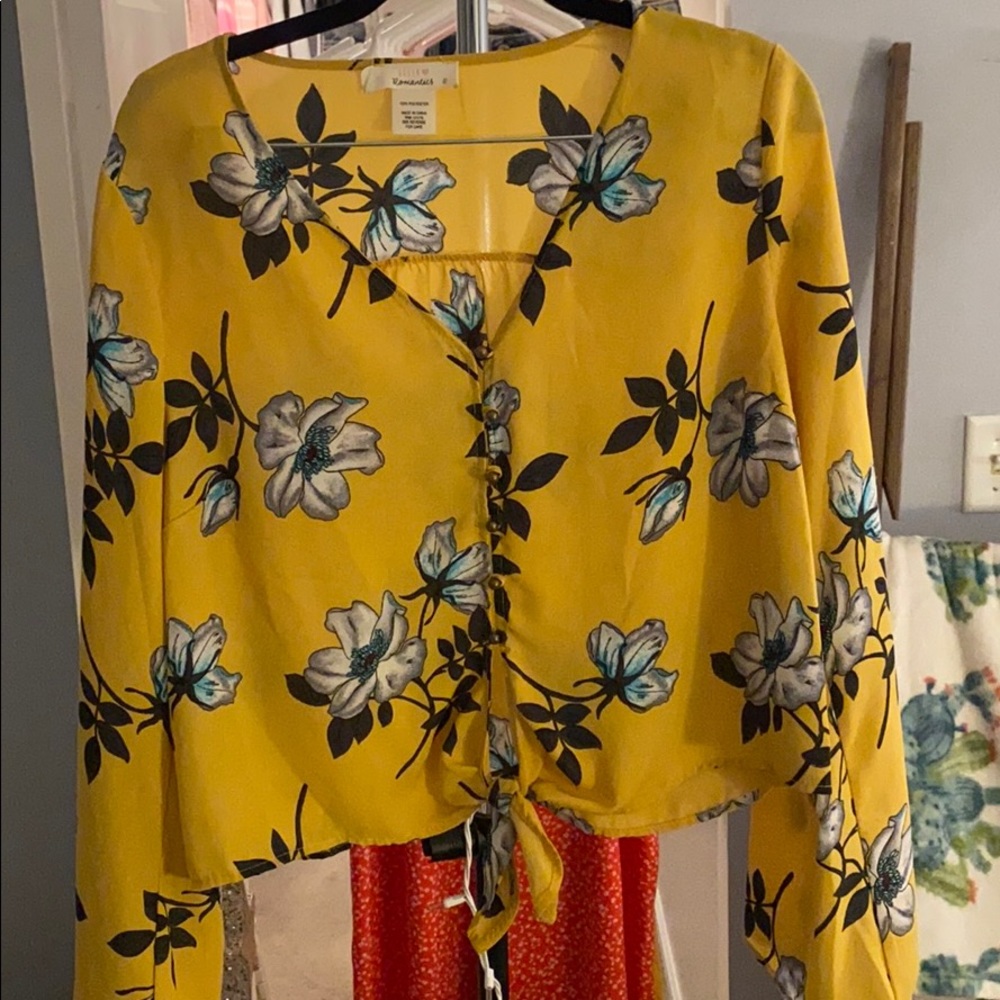 Floral tie front top